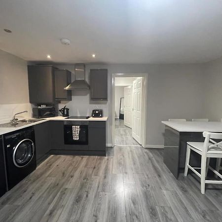 ليفربول Hosted By Ryan - 2 Bedroom Apartment المظهر الخارجي الصورة